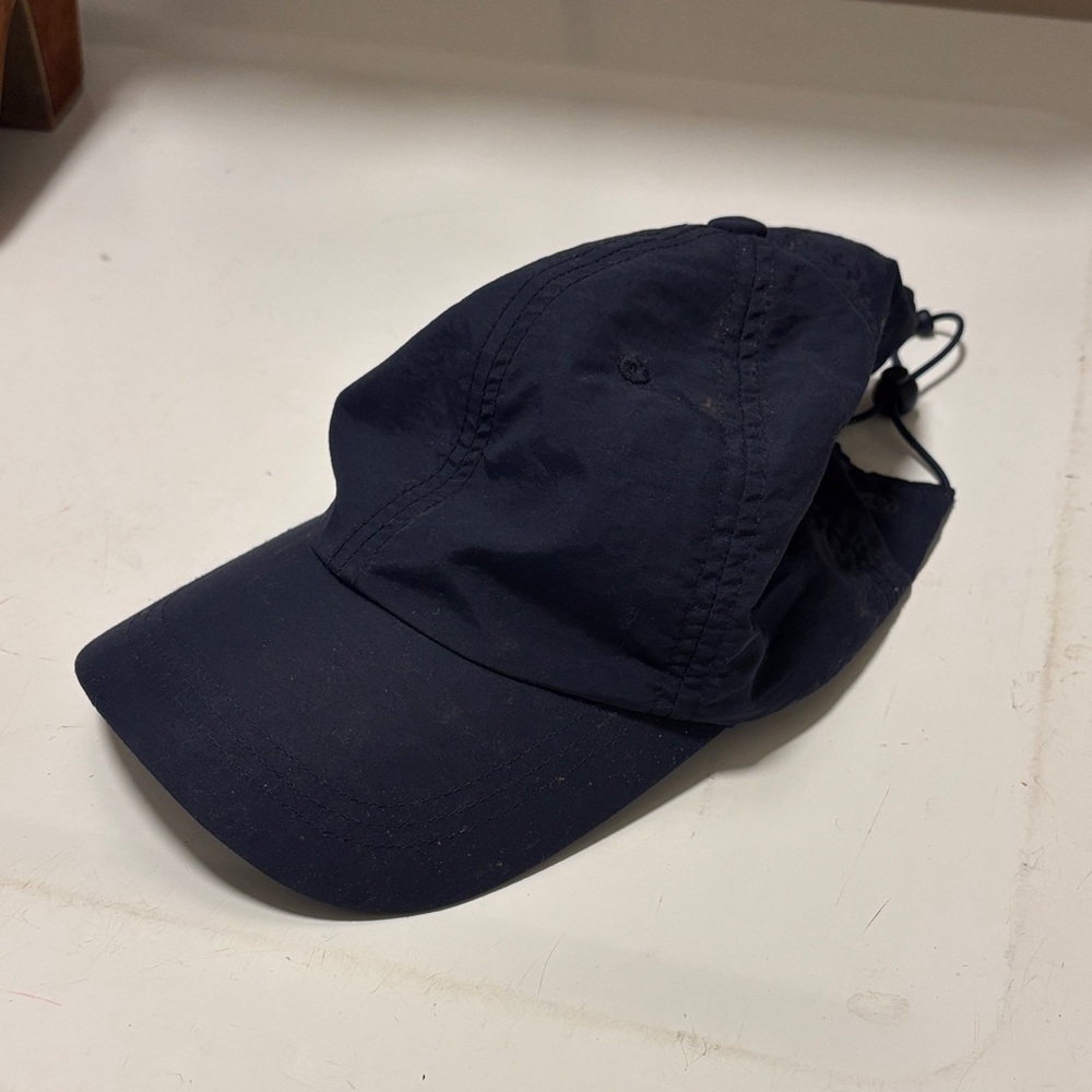 Zella hat